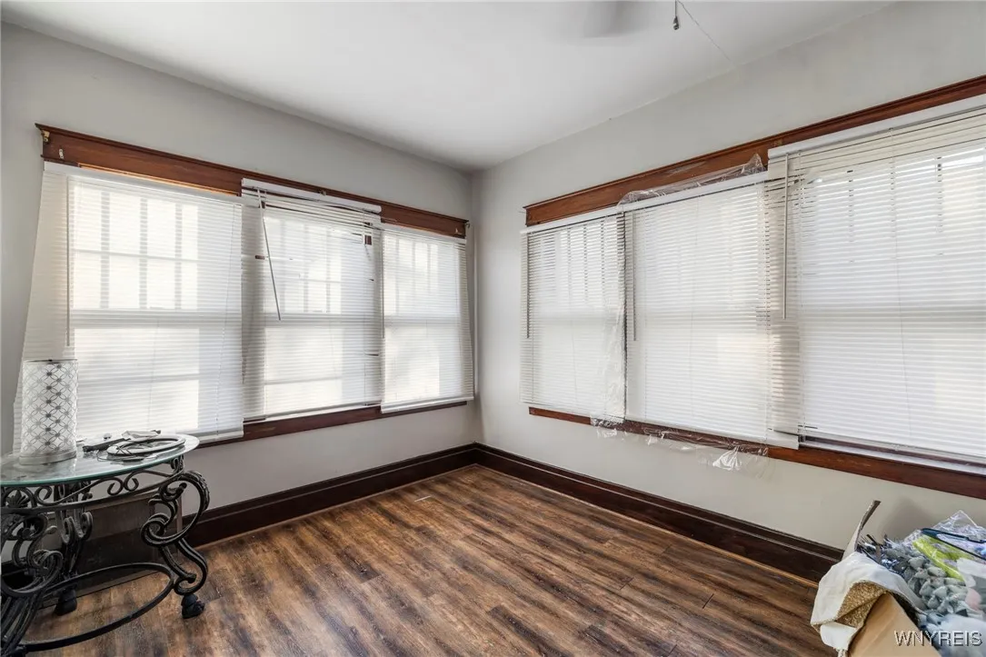 1130 Cleveland Avenue, Niagara Falls, New York 143, Niagara Falls, New York 14305, 7 Bedrooms Bedrooms, ,3 BathroomsBathrooms,Residential,For Sale,1130 Cleveland Avenue, Niagara Falls, New York 143,0,B1645747