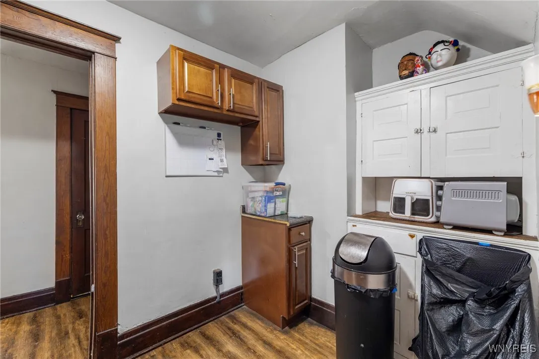 1130 Cleveland Avenue, Niagara Falls, New York 143, Niagara Falls, New York 14305, 7 Bedrooms Bedrooms, ,3 BathroomsBathrooms,Residential,For Sale,1130 Cleveland Avenue, Niagara Falls, New York 143,0,B1645747