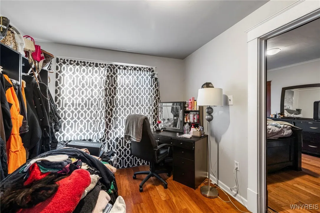 1130 Cleveland Avenue, Niagara Falls, New York 143, Niagara Falls, New York 14305, 7 Bedrooms Bedrooms, ,3 BathroomsBathrooms,Residential,For Sale,1130 Cleveland Avenue, Niagara Falls, New York 143,0,B1645747