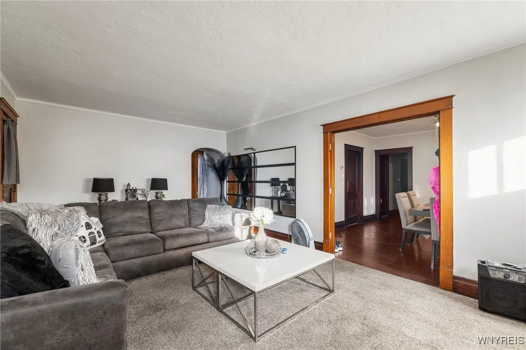 1130 Cleveland Avenue, Niagara Falls, New York 143, Niagara Falls, New York 14305, 7 Bedrooms Bedrooms, ,3 BathroomsBathrooms,Residential,For Sale,1130 Cleveland Avenue, Niagara Falls, New York 143,0,B1645747