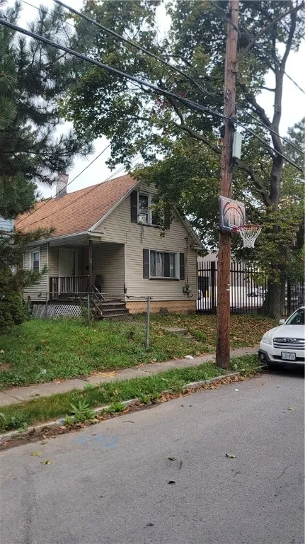 39 Miller Street, Rochester, New York 14605, Rochester, New York 14605, 3 Bedrooms Bedrooms, 6 Rooms Rooms,1 BathroomBathrooms,Residential,For Sale,39 Miller Street, Rochester, New York 14605,0,R1647436