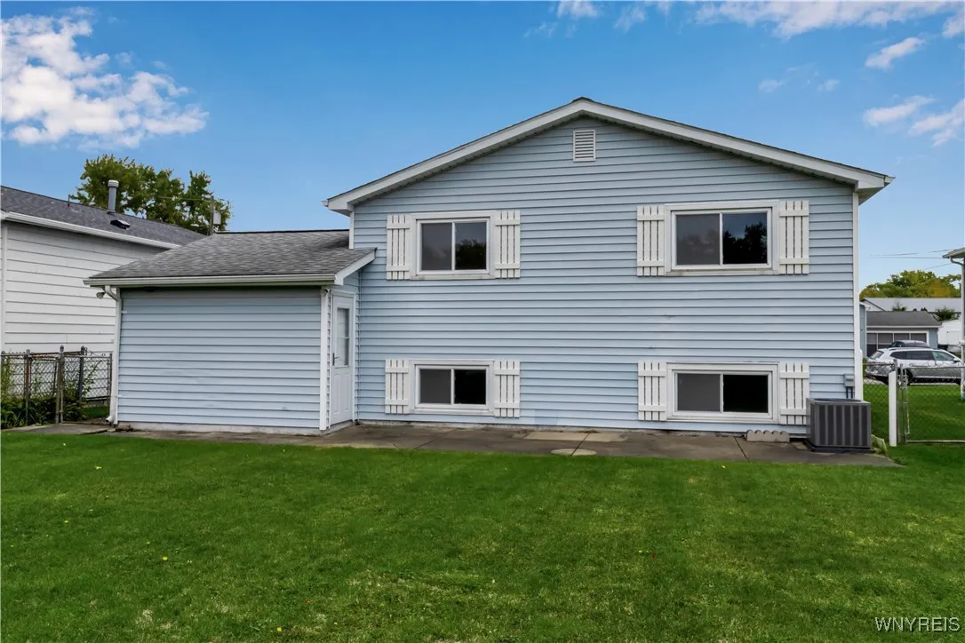 50 Vanderbilt Avenue, Cheektowaga, New York 14043, Cheektowaga, New York 14043, 4 Bedrooms Bedrooms, 7 Rooms Rooms,2 BathroomsBathrooms,Residential,For Sale,50 Vanderbilt Avenue, Cheektowaga, New York 14043,0,B1647534