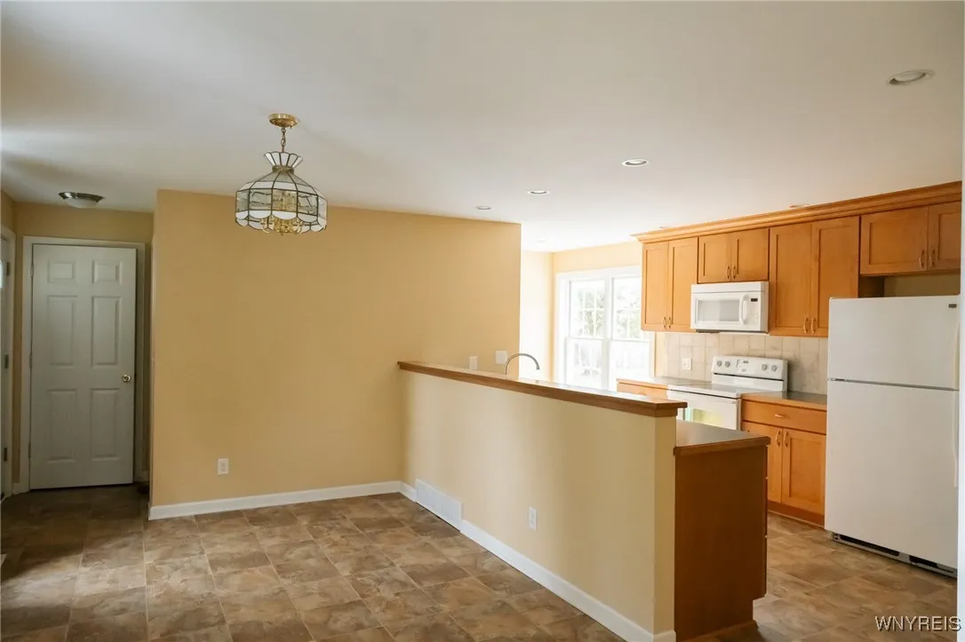 8484 Chestnut Ridge Road, Royalton, New York 14067, Royalton, New York 14067, 3 Bedrooms Bedrooms, 9 Rooms Rooms,2 BathroomsBathrooms,Residential,For Sale,8484 Chestnut Ridge Road, Royalton, New York 14067,0,B1644840