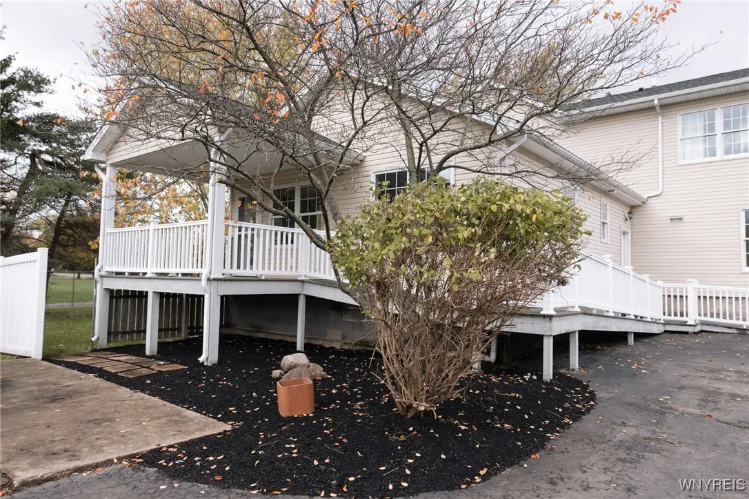 8484 Chestnut Ridge Road, Royalton, New York 14067, Royalton, New York 14067, 3 Bedrooms Bedrooms, 9 Rooms Rooms,2 BathroomsBathrooms,Residential,For Sale,8484 Chestnut Ridge Road, Royalton, New York 14067,0,B1644840