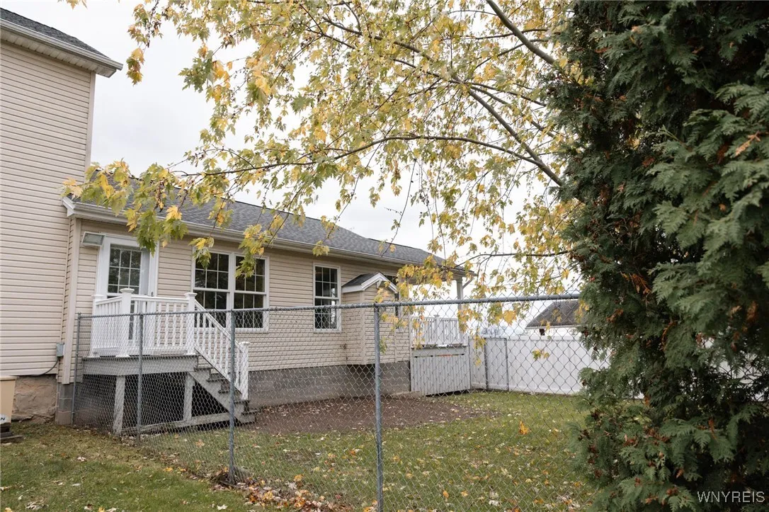 8484 Chestnut Ridge Road, Royalton, New York 14067, Royalton, New York 14067, 3 Bedrooms Bedrooms, ,2 BathroomsBathrooms,Residential,For Sale,8484 Chestnut Ridge Road, Royalton, New York 14067,0,B1643404