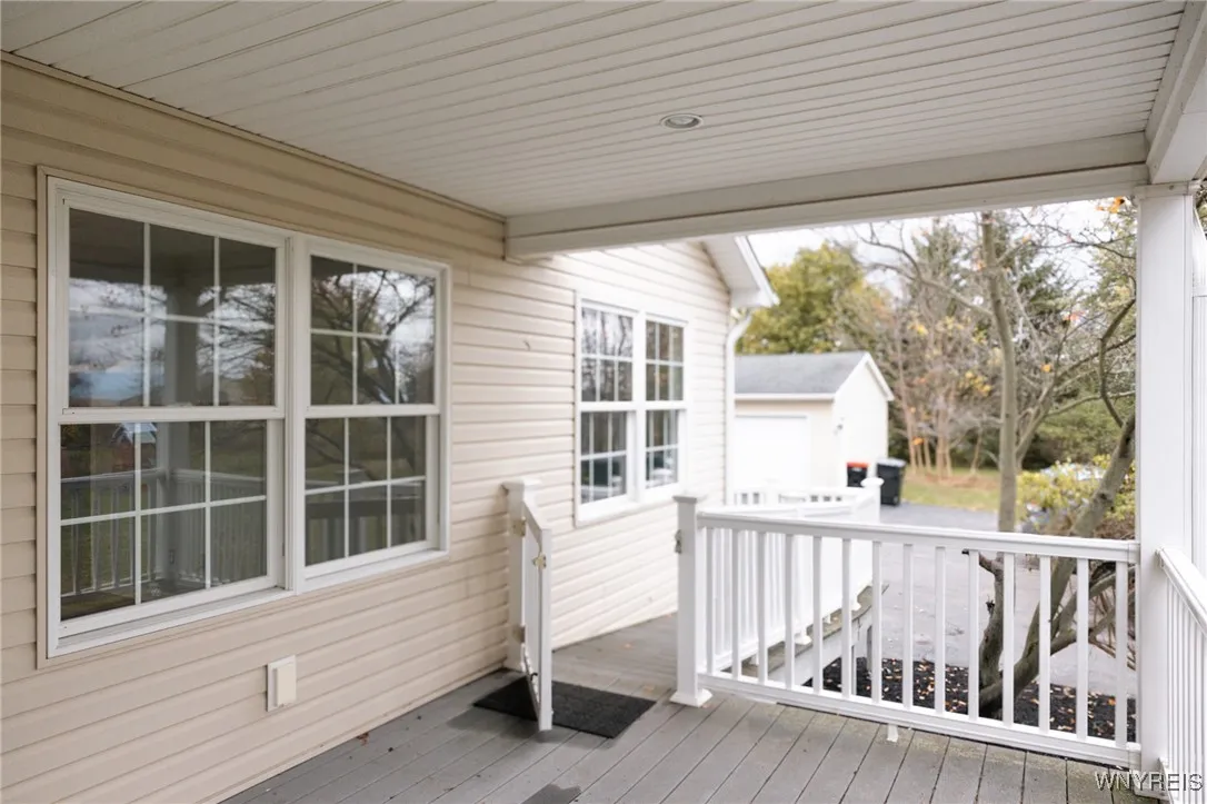 8484 Chestnut Ridge Road, Royalton, New York 14067, Royalton, New York 14067, 3 Bedrooms Bedrooms, ,2 BathroomsBathrooms,Residential,For Sale,8484 Chestnut Ridge Road, Royalton, New York 14067,0,B1643404