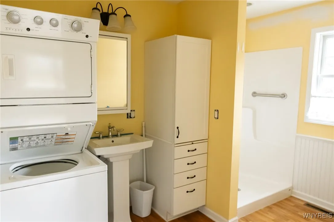 8484 Chestnut Ridge Road, Royalton, New York 14067, Royalton, New York 14067, 3 Bedrooms Bedrooms, ,2 BathroomsBathrooms,Residential,For Sale,8484 Chestnut Ridge Road, Royalton, New York 14067,0,B1643404