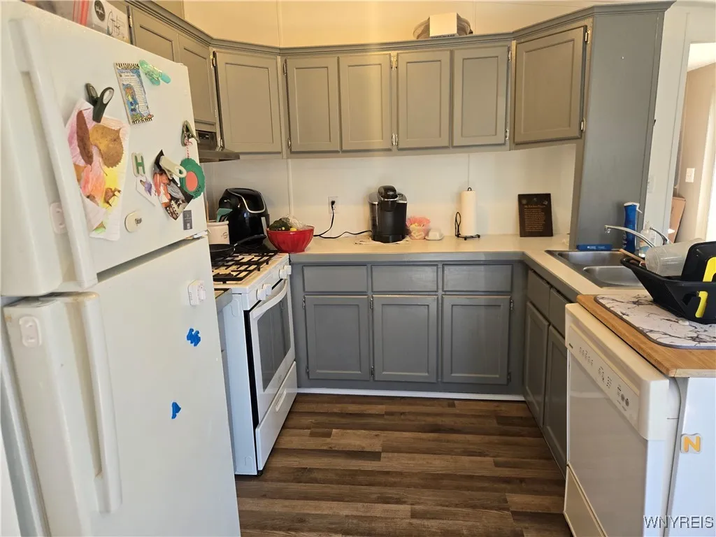 2070 Hemstreet Road, Aurora, New York 14052, Aurora, New York 14052, 3 Bedrooms Bedrooms, 6 Rooms Rooms,1 BathroomBathrooms,Residential,For Sale,2070 Hemstreet Road, Aurora, New York 14052,0,B1647608