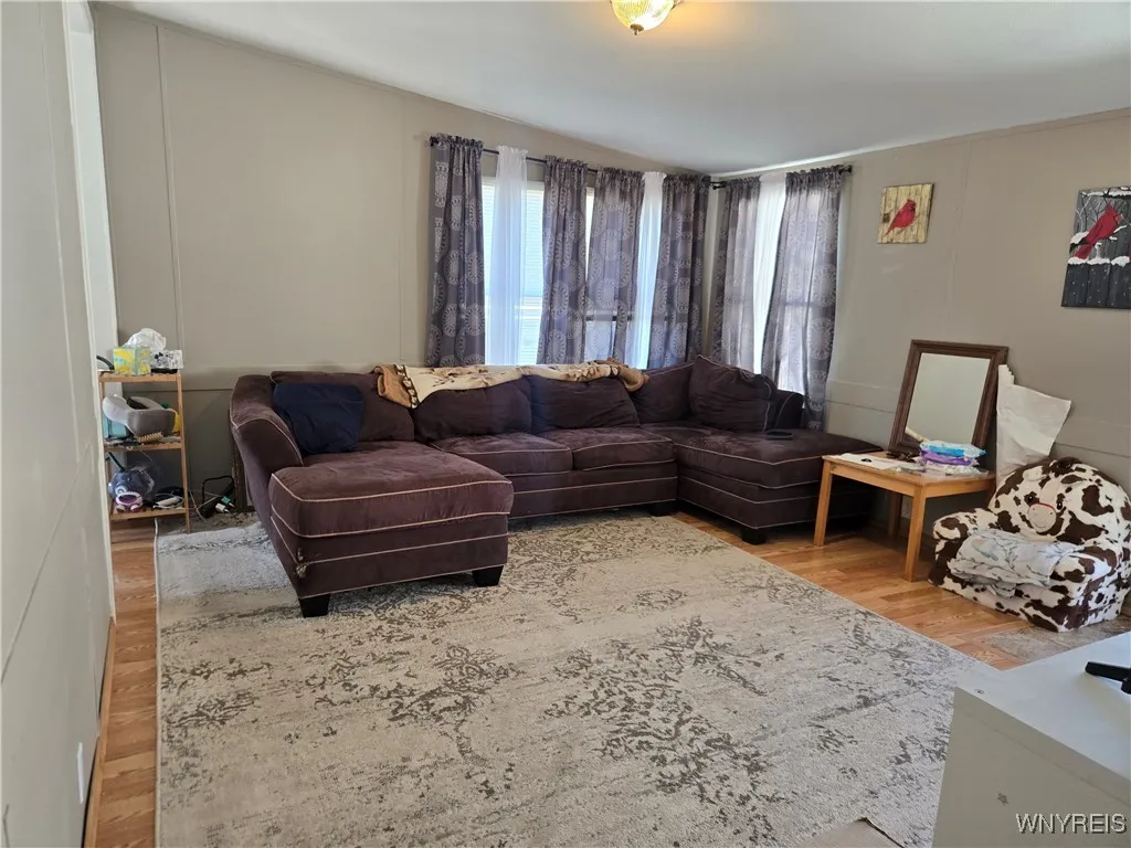 2070 Hemstreet Road, Aurora, New York 14052, Aurora, New York 14052, 3 Bedrooms Bedrooms, 6 Rooms Rooms,1 BathroomBathrooms,Residential,For Sale,2070 Hemstreet Road, Aurora, New York 14052,0,B1647608