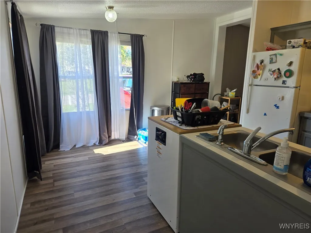 2070 Hemstreet Road, Aurora, New York 14052, Aurora, New York 14052, 3 Bedrooms Bedrooms, 6 Rooms Rooms,1 BathroomBathrooms,Residential,For Sale,2070 Hemstreet Road, Aurora, New York 14052,0,B1647608