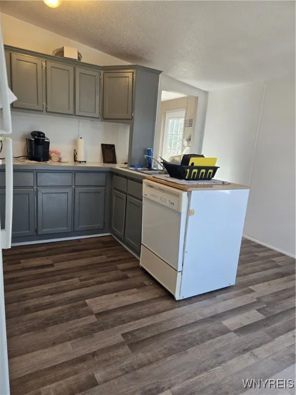 2070 Hemstreet Road, Aurora, New York 14052, Aurora, New York 14052, 3 Bedrooms Bedrooms, 6 Rooms Rooms,1 BathroomBathrooms,Residential,For Sale,2070 Hemstreet Road, Aurora, New York 14052,0,B1647608