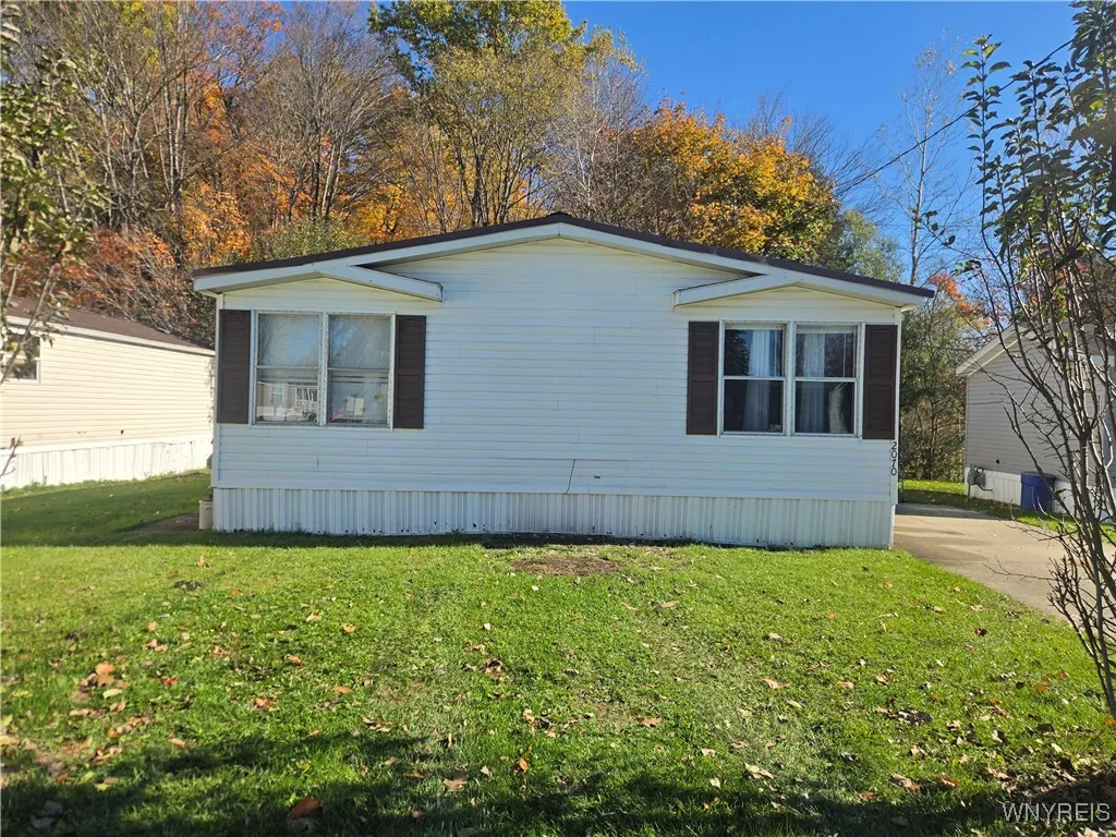 2070 Hemstreet Road, Aurora, New York 14052, Aurora, New York 14052, 3 Bedrooms Bedrooms, 6 Rooms Rooms,1 BathroomBathrooms,Residential,For Sale,2070 Hemstreet Road, Aurora, New York 14052,0,B1647608