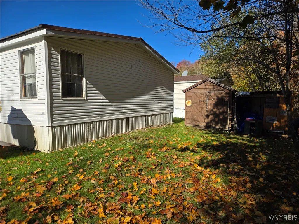 2070 Hemstreet Road, Aurora, New York 14052, Aurora, New York 14052, 3 Bedrooms Bedrooms, 6 Rooms Rooms,1 BathroomBathrooms,Residential,For Sale,2070 Hemstreet Road, Aurora, New York 14052,0,B1647608