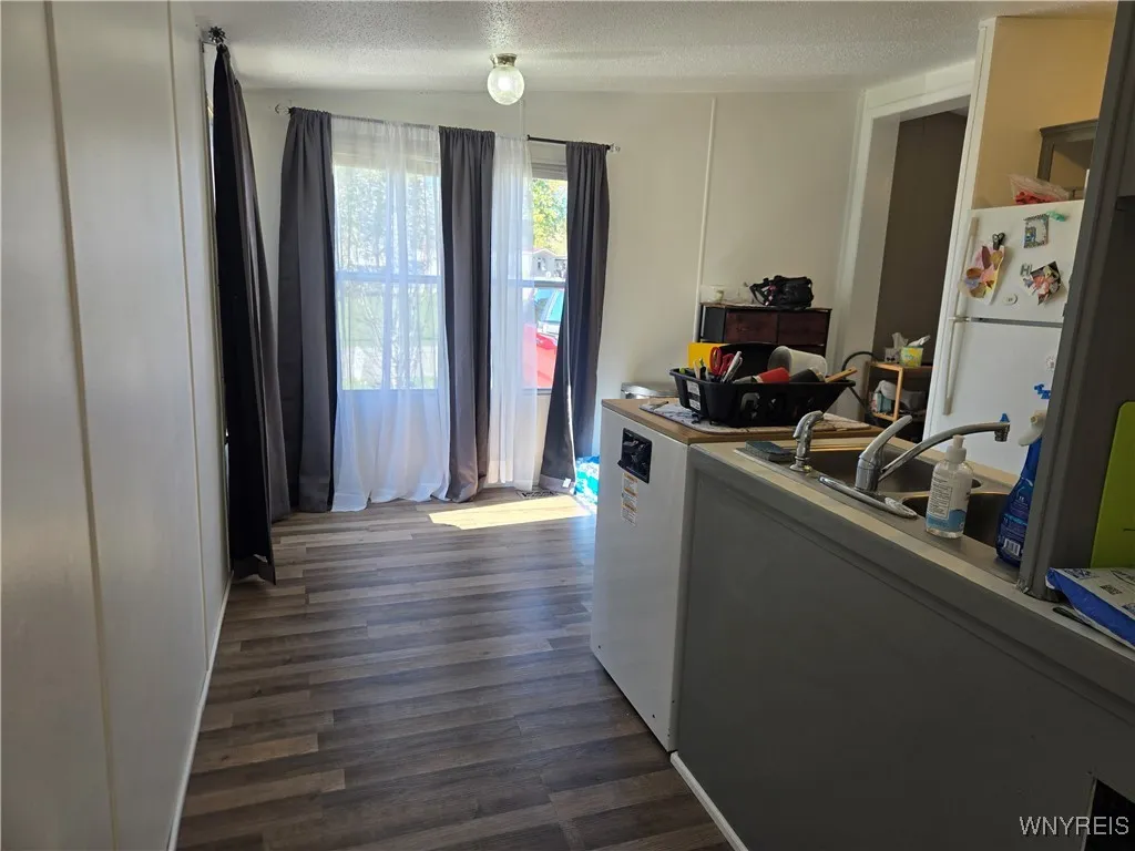 2070 Hemstreet Road, Aurora, New York 14052, Aurora, New York 14052, 3 Bedrooms Bedrooms, 6 Rooms Rooms,1 BathroomBathrooms,Residential,For Sale,2070 Hemstreet Road, Aurora, New York 14052,0,B1647608