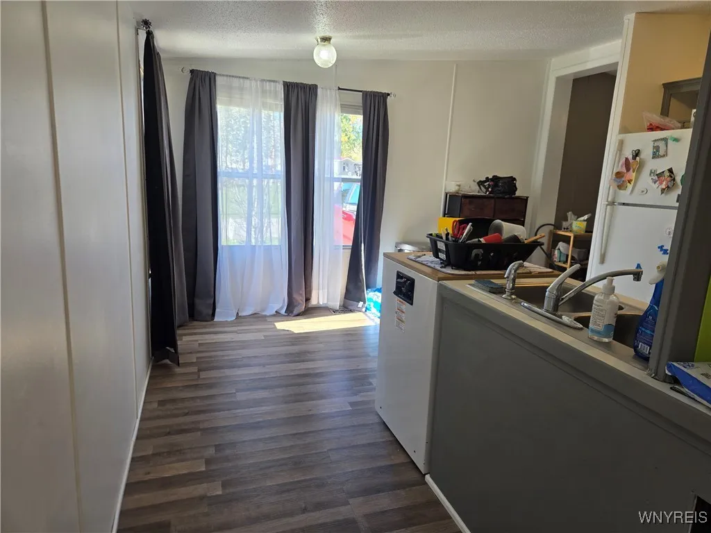 2070 Hemstreet Road, Aurora, New York 14052, Aurora, New York 14052, 3 Bedrooms Bedrooms, 6 Rooms Rooms,1 BathroomBathrooms,Residential,For Sale,2070 Hemstreet Road, Aurora, New York 14052,0,B1647608