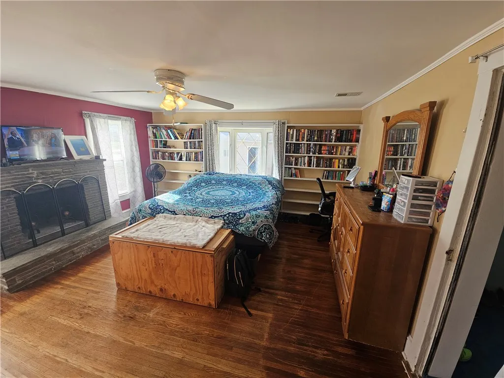 1614 Pennsylvania Avenue, Southport, New York 1487, Southport, New York 14871, 4 Bedrooms Bedrooms, 9 Rooms Rooms,1 BathroomBathrooms,Residential,For Sale,1614 Pennsylvania Avenue, Southport, New York 1487,0,R1647394