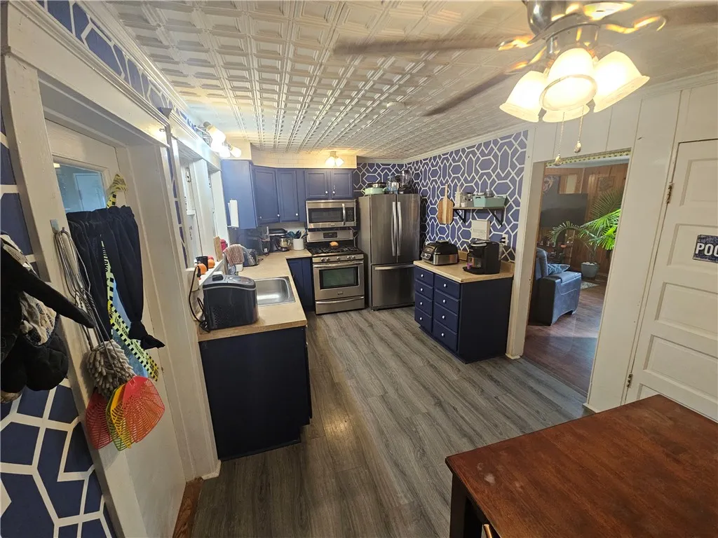 1614 Pennsylvania Avenue, Southport, New York 1487, Southport, New York 14871, 4 Bedrooms Bedrooms, 9 Rooms Rooms,1 BathroomBathrooms,Residential,For Sale,1614 Pennsylvania Avenue, Southport, New York 1487,0,R1647394