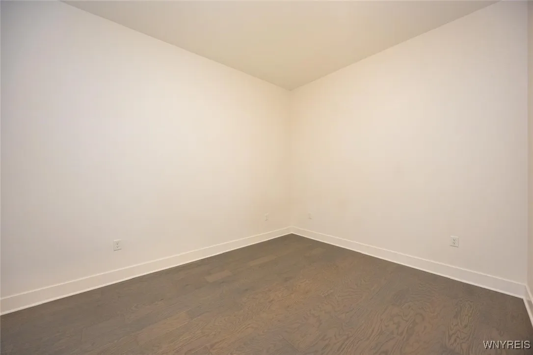 1020 Elmwood 402, Buffalo, New York 14422, Buffalo, New York 14222, 2 Bedrooms Bedrooms, 5 Rooms Rooms,1 BathroomBathrooms,Residential Lease,Closed,1020 Elmwood 402, Buffalo, New York 14422,0,B1647021