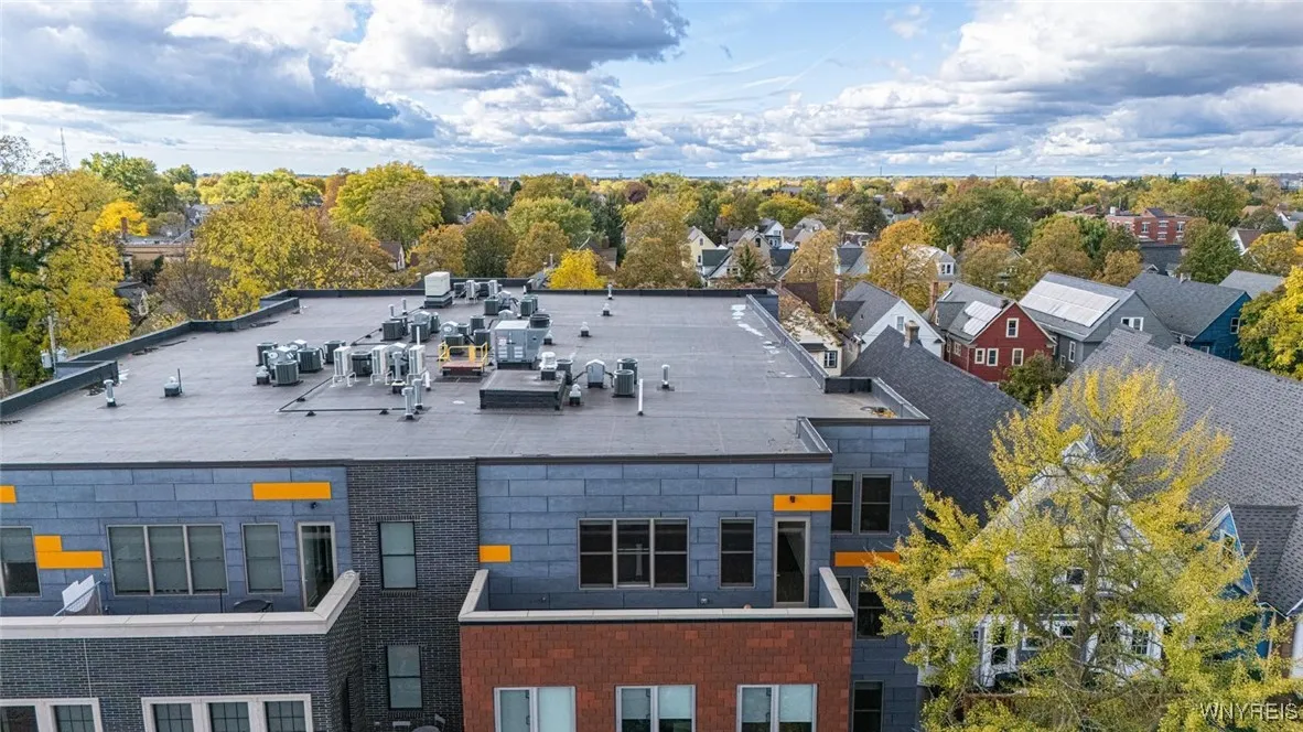 1020 Elmwood 402, Buffalo, New York 14422, Buffalo, New York 14222, 2 Bedrooms Bedrooms, 5 Rooms Rooms,1 BathroomBathrooms,Residential Lease,Closed,1020 Elmwood 402, Buffalo, New York 14422,0,B1647021