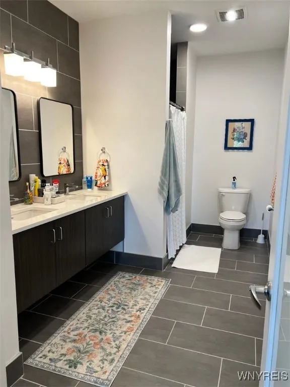 1020 Elmwood 402, Buffalo, New York 14422, Buffalo, New York 14222, 2 Bedrooms Bedrooms, 5 Rooms Rooms,1 BathroomBathrooms,Residential Lease,Closed,1020 Elmwood 402, Buffalo, New York 14422,0,B1647021