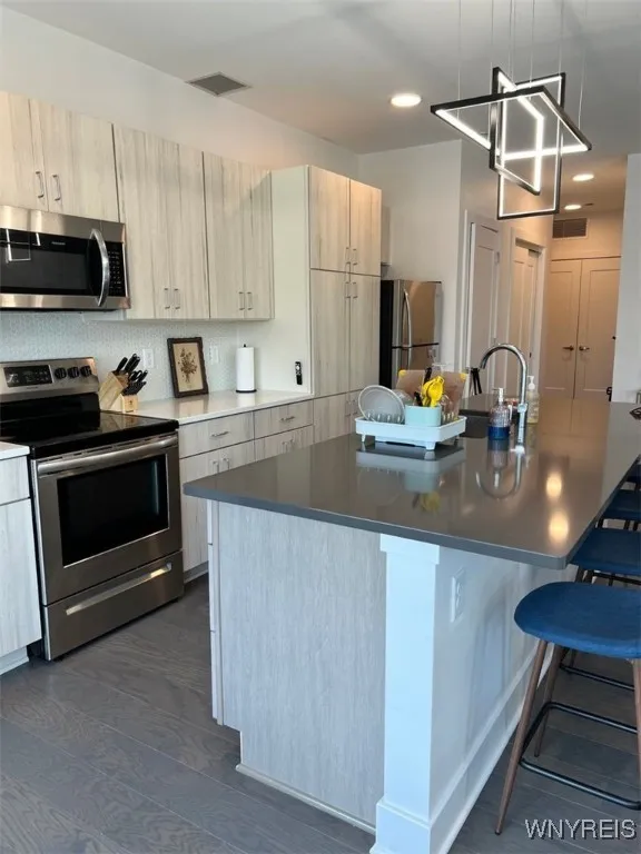 1020 Elmwood 402, Buffalo, New York 14422, Buffalo, New York 14222, 2 Bedrooms Bedrooms, 5 Rooms Rooms,1 BathroomBathrooms,Residential Lease,Closed,1020 Elmwood 402, Buffalo, New York 14422,0,B1647021