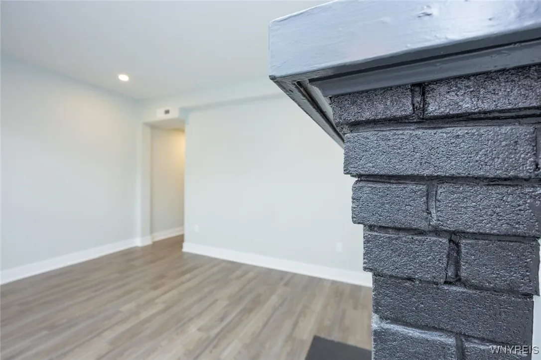 1008 Elmwood, Buffalo, New York 14222, Buffalo, New York 14222, 2 Bedrooms Bedrooms, 5 Rooms Rooms,1 BathroomBathrooms,Residential Lease,For Rent,1008 Elmwood, Buffalo, New York 14222,0,B1647023