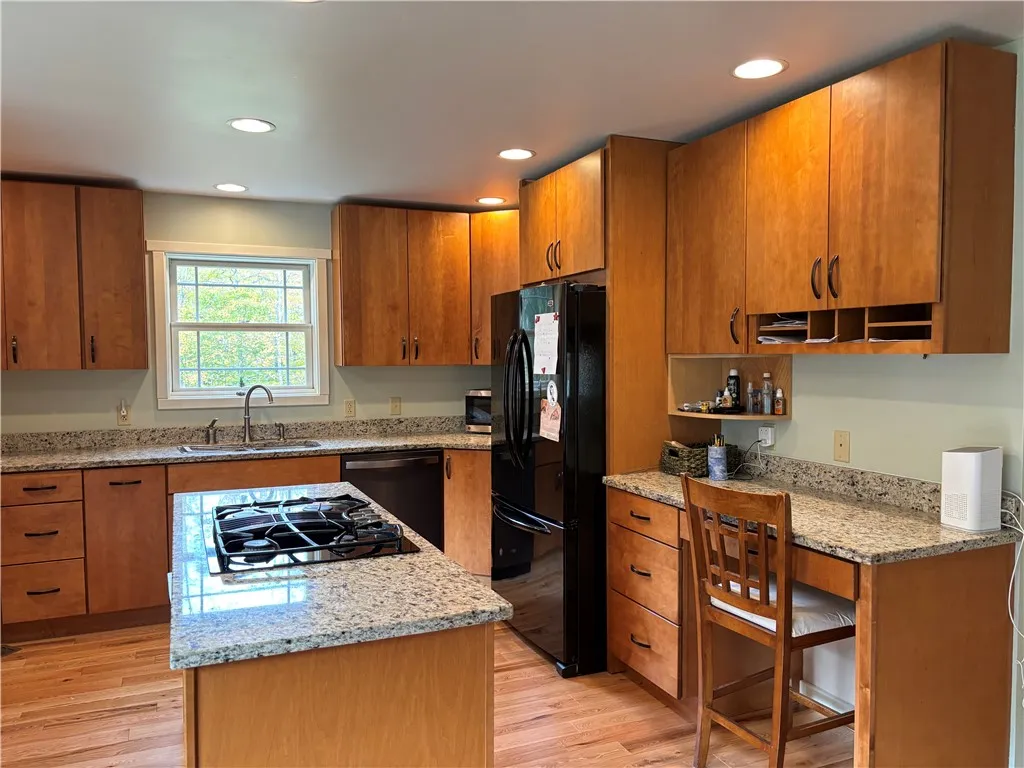 124 Glenn Lane, Morris, New York 13843, Morris, New York 13843, 2 Bedrooms Bedrooms, 8 Rooms Rooms,2 BathroomsBathrooms,Residential,For Sale,124 Glenn Lane, Morris, New York 13843,0,R1646385