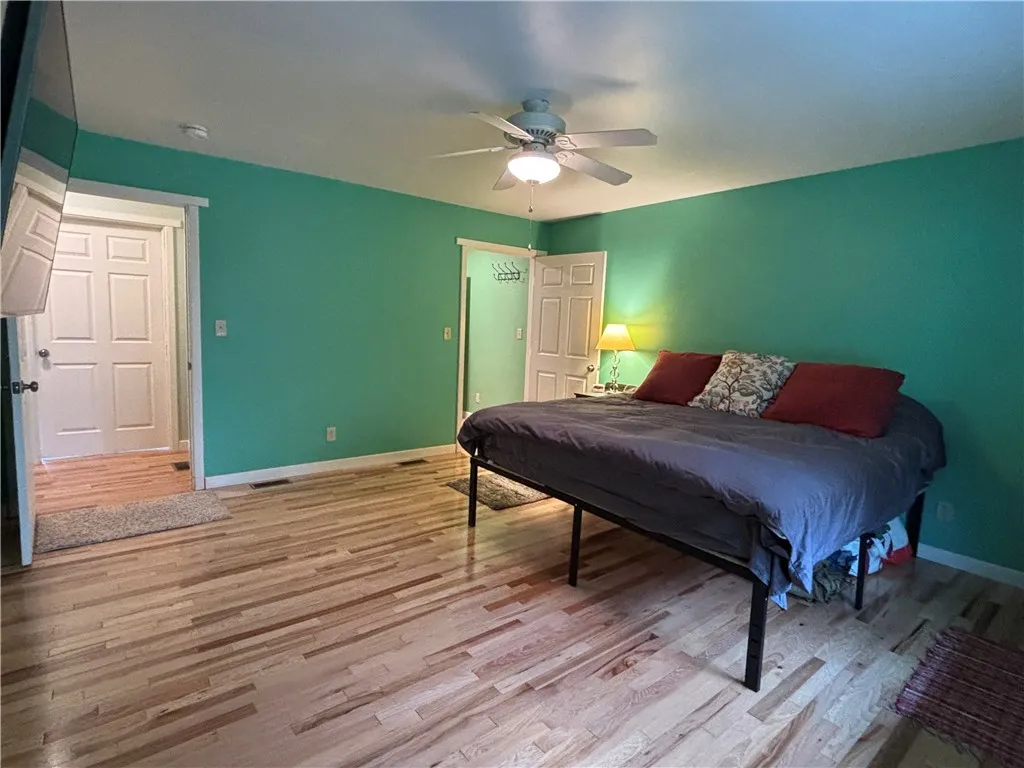 124 Glenn Lane, Morris, New York 13843, Morris, New York 13843, 2 Bedrooms Bedrooms, 8 Rooms Rooms,2 BathroomsBathrooms,Residential,For Sale,124 Glenn Lane, Morris, New York 13843,0,R1646385