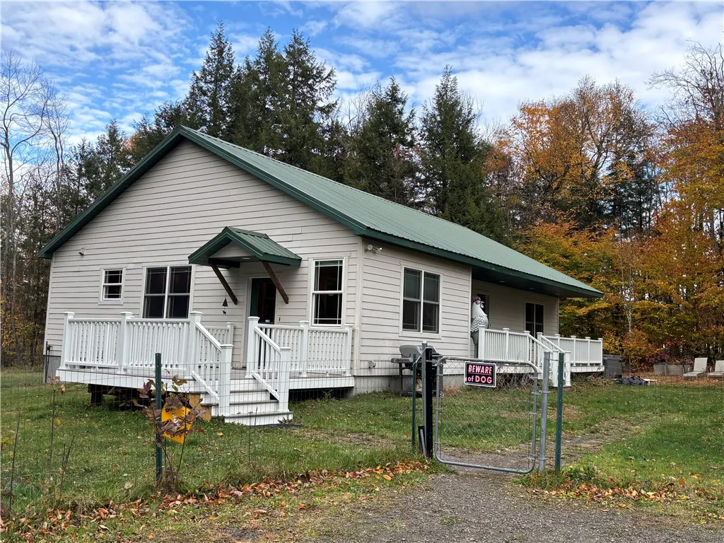 124 Glenn Lane, Morris, New York 13843, Morris, New York 13843, 2 Bedrooms Bedrooms, 8 Rooms Rooms,2 BathroomsBathrooms,Residential,For Sale,124 Glenn Lane, Morris, New York 13843,0,R1646385