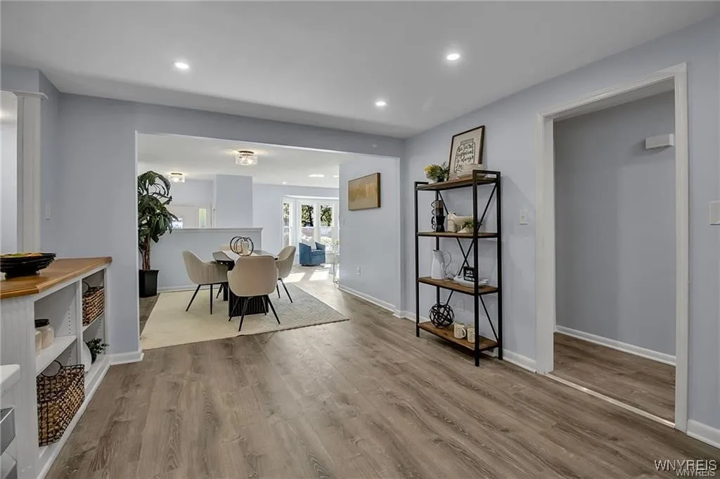 336 Fruitwood, Amherst, New York 14221, Amherst, New York 14221, 3 Bedrooms Bedrooms, 9 Rooms Rooms,1 BathroomBathrooms,Residential,For Sale,336 Fruitwood, Amherst, New York 14221,0,B1647369