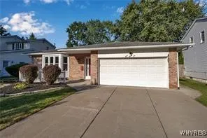 336 Fruitwood, Amherst, New York 14221, Amherst, New York 14221, 3 Bedrooms Bedrooms, 9 Rooms Rooms,1 BathroomBathrooms,Residential,For Sale,336 Fruitwood, Amherst, New York 14221,0,B1647369