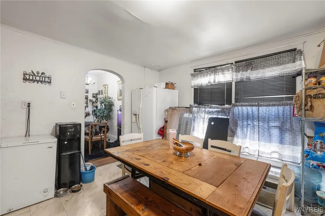 2201 Pierce Avenue, Niagara Falls, New York 14301, Niagara Falls, New York 14301, 7 Bedrooms Bedrooms, ,3 BathroomsBathrooms,Residential,For Sale,2201 Pierce Avenue, Niagara Falls, New York 14301,0,B1645749