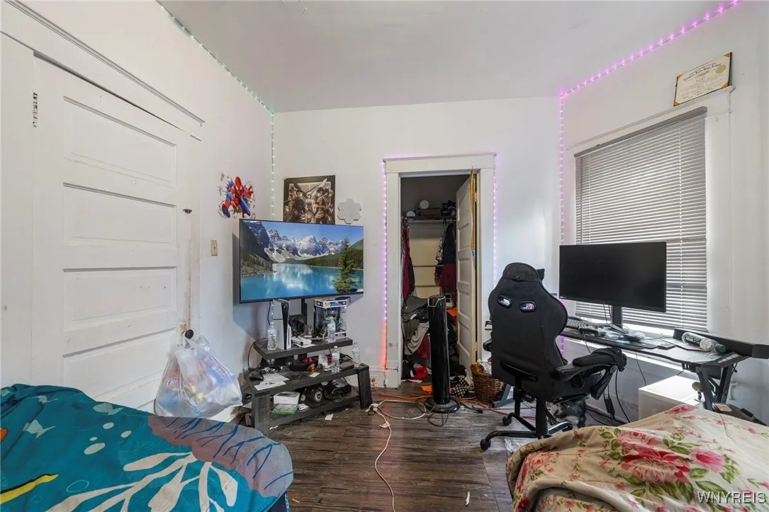 2201 Pierce Avenue, Niagara Falls, New York 14301, Niagara Falls, New York 14301, 7 Bedrooms Bedrooms, ,3 BathroomsBathrooms,Residential,For Sale,2201 Pierce Avenue, Niagara Falls, New York 14301,0,B1645749