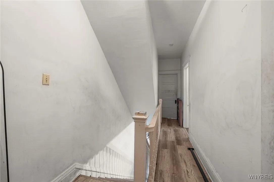 2201 Pierce Avenue, Niagara Falls, New York 14301, Niagara Falls, New York 14301, 7 Bedrooms Bedrooms, ,3 BathroomsBathrooms,Residential,For Sale,2201 Pierce Avenue, Niagara Falls, New York 14301,0,B1645749