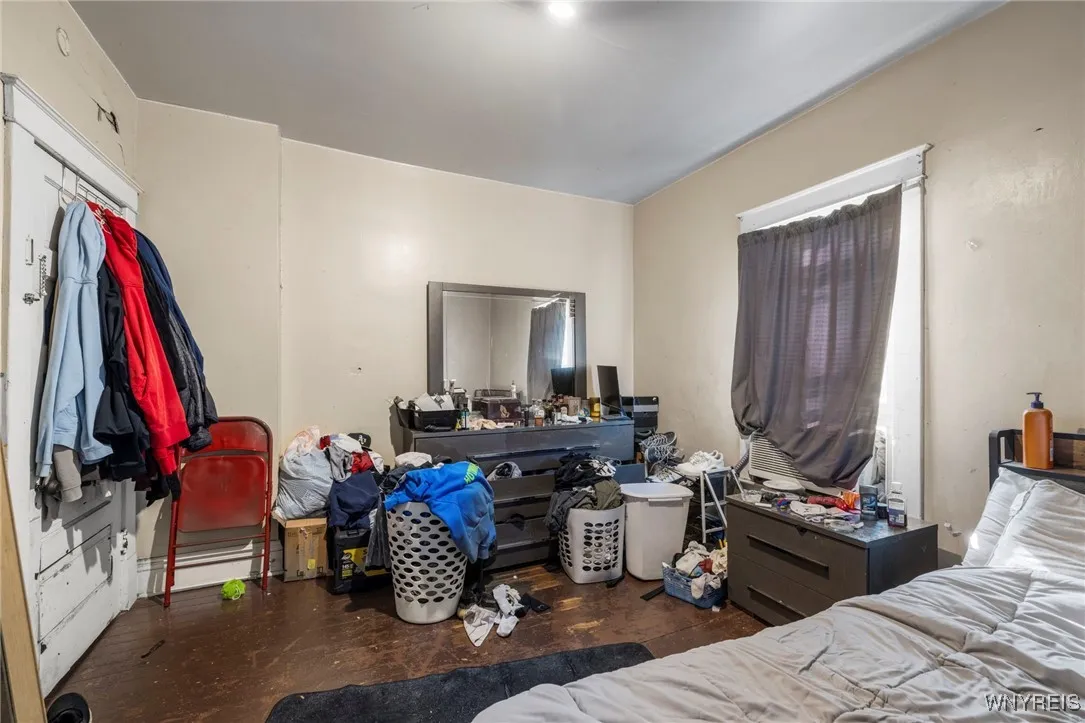 2201 Pierce Avenue, Niagara Falls, New York 14301, Niagara Falls, New York 14301, 7 Bedrooms Bedrooms, ,3 BathroomsBathrooms,Residential,For Sale,2201 Pierce Avenue, Niagara Falls, New York 14301,0,B1645749