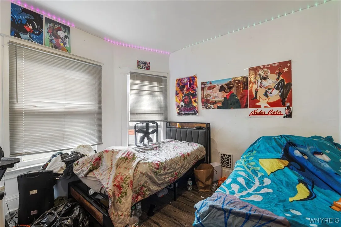 2201 Pierce Avenue, Niagara Falls, New York 14301, Niagara Falls, New York 14301, 7 Bedrooms Bedrooms, ,3 BathroomsBathrooms,Residential,For Sale,2201 Pierce Avenue, Niagara Falls, New York 14301,0,B1645749