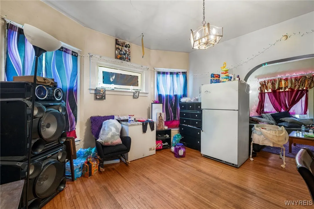 2201 Pierce Avenue, Niagara Falls, New York 14301, Niagara Falls, New York 14301, 7 Bedrooms Bedrooms, ,3 BathroomsBathrooms,Residential,For Sale,2201 Pierce Avenue, Niagara Falls, New York 14301,0,B1645749