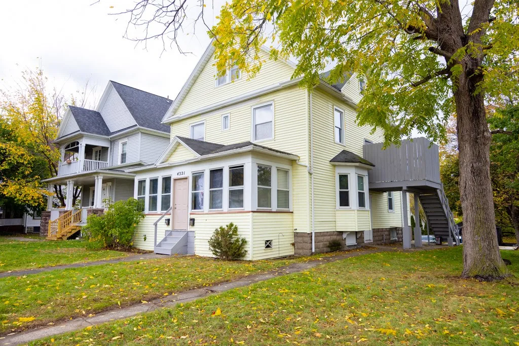 4321 Lake Avenue, Rochester, New York 14612, Rochester, New York 14612, 4 Bedrooms Bedrooms, ,2 BathroomsBathrooms,Residential,For Sale,4321 Lake Avenue, Rochester, New York 14612,0,R1647655