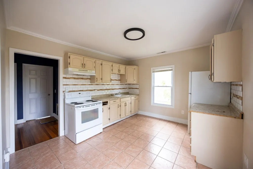 4321 Lake Avenue, Rochester, New York 14612, Rochester, New York 14612, 4 Bedrooms Bedrooms, ,2 BathroomsBathrooms,Residential,For Sale,4321 Lake Avenue, Rochester, New York 14612,0,R1647655