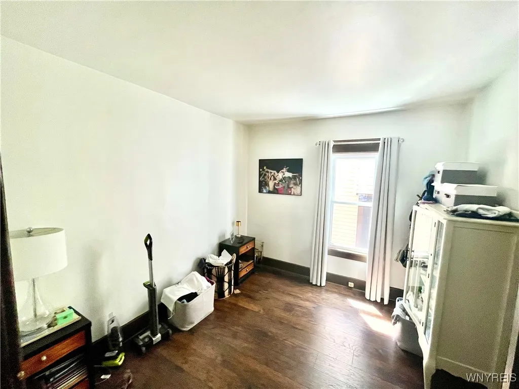 141 Parkwood Avenue, Tonawanda, New York 14217, Tonawanda, New York 14217, 2 Bedrooms Bedrooms, 5 Rooms Rooms,1 BathroomBathrooms,Residential Lease,For Rent,141 Parkwood Avenue, Tonawanda, New York 14217,0,B1647051