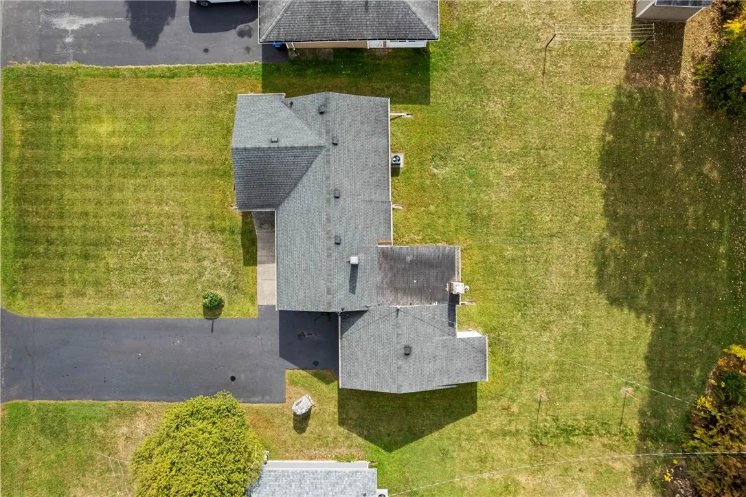 21 West Crest Drive, Gates, New York 14606, Gates, New York 14606, 3 Bedrooms Bedrooms, 7 Rooms Rooms,1 BathroomBathrooms,Residential,For Sale,21 West Crest Drive, Gates, New York 14606,0,R1644657