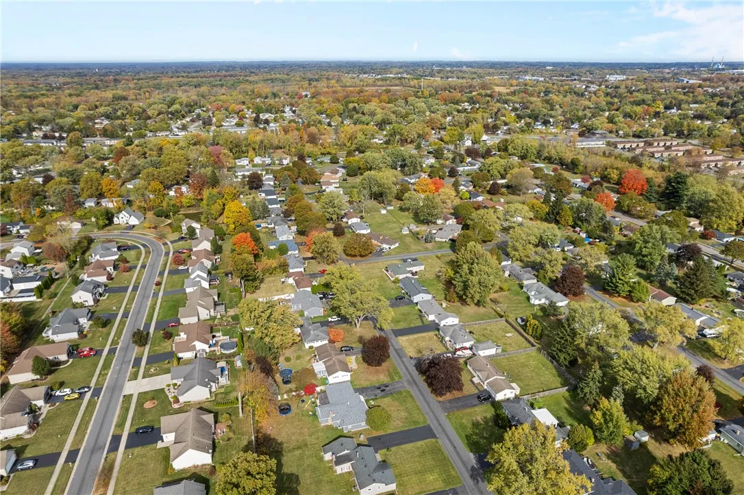 21 West Crest Drive, Gates, New York 14606, Gates, New York 14606, 3 Bedrooms Bedrooms, 7 Rooms Rooms,1 BathroomBathrooms,Residential,For Sale,21 West Crest Drive, Gates, New York 14606,0,R1644657