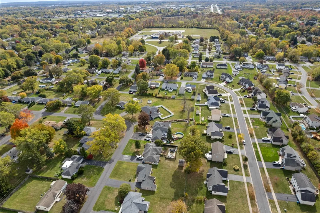 21 West Crest Drive, Gates, New York 14606, Gates, New York 14606, 3 Bedrooms Bedrooms, 7 Rooms Rooms,1 BathroomBathrooms,Residential,For Sale,21 West Crest Drive, Gates, New York 14606,0,R1644657