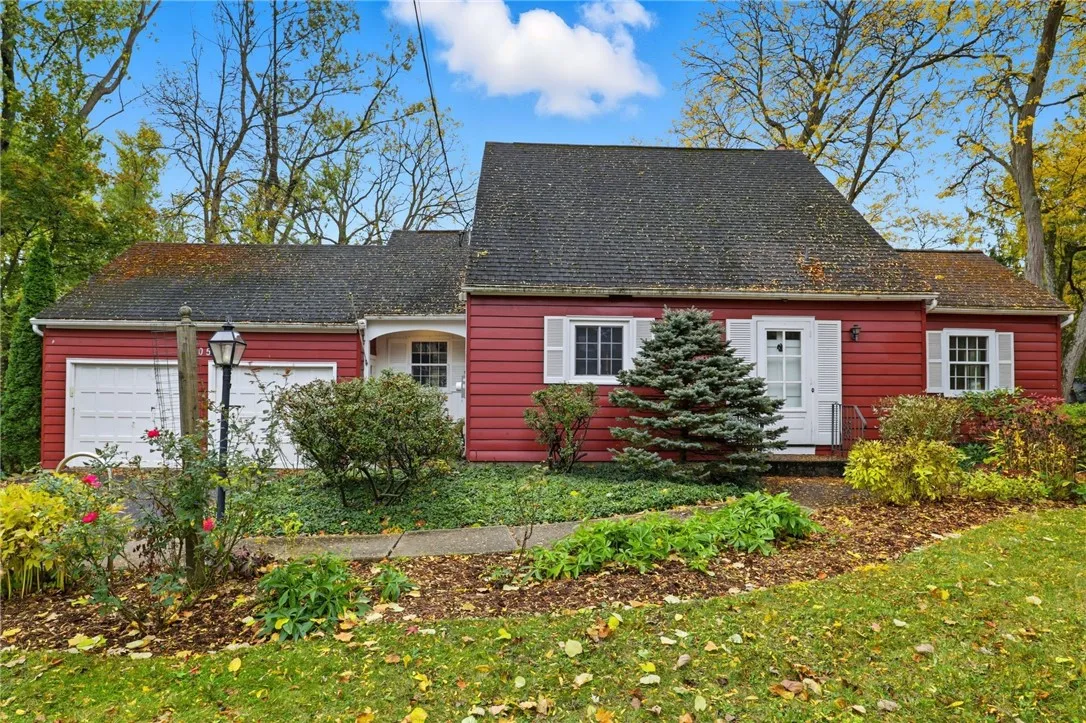 2055 Westfall Road, Brighton, New York 14618, Brighton, New York 14618, 3 Bedrooms Bedrooms, 6 Rooms Rooms,1 BathroomBathrooms,Residential,Closed,2055 Westfall Road, Brighton, New York 14618,0,R1642308
