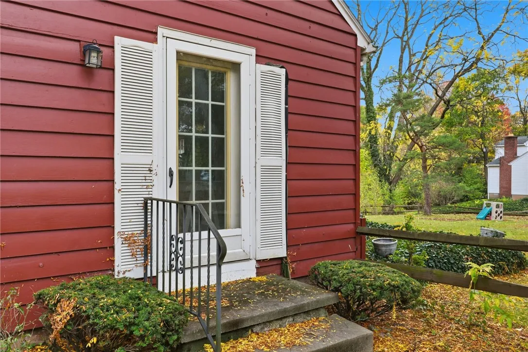 2055 Westfall Road, Brighton, New York 14618, Brighton, New York 14618, 3 Bedrooms Bedrooms, 6 Rooms Rooms,1 BathroomBathrooms,Residential,Closed,2055 Westfall Road, Brighton, New York 14618,0,R1642308