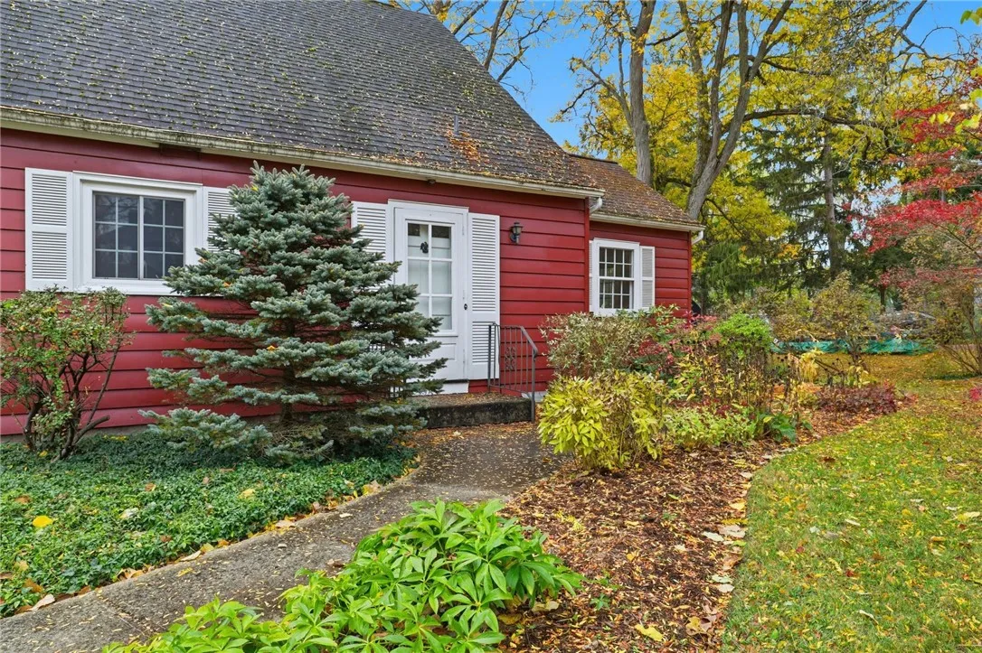 2055 Westfall Road, Brighton, New York 14618, Brighton, New York 14618, 3 Bedrooms Bedrooms, 6 Rooms Rooms,1 BathroomBathrooms,Residential,Closed,2055 Westfall Road, Brighton, New York 14618,0,R1642308