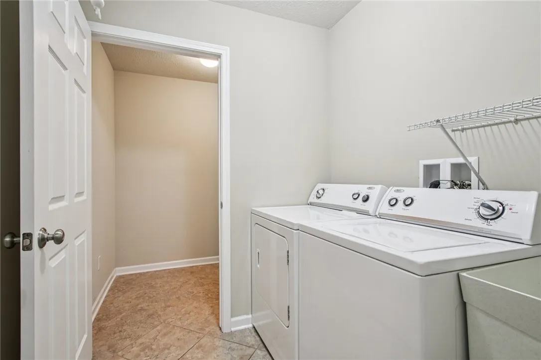 21 Maple Center Road, Greece, New York 14468, Greece, New York 14468, 3 Bedrooms Bedrooms, 7 Rooms Rooms,2 BathroomsBathrooms,Residential,For Sale,21 Maple Center Road, Greece, New York 14468,0,R1646848