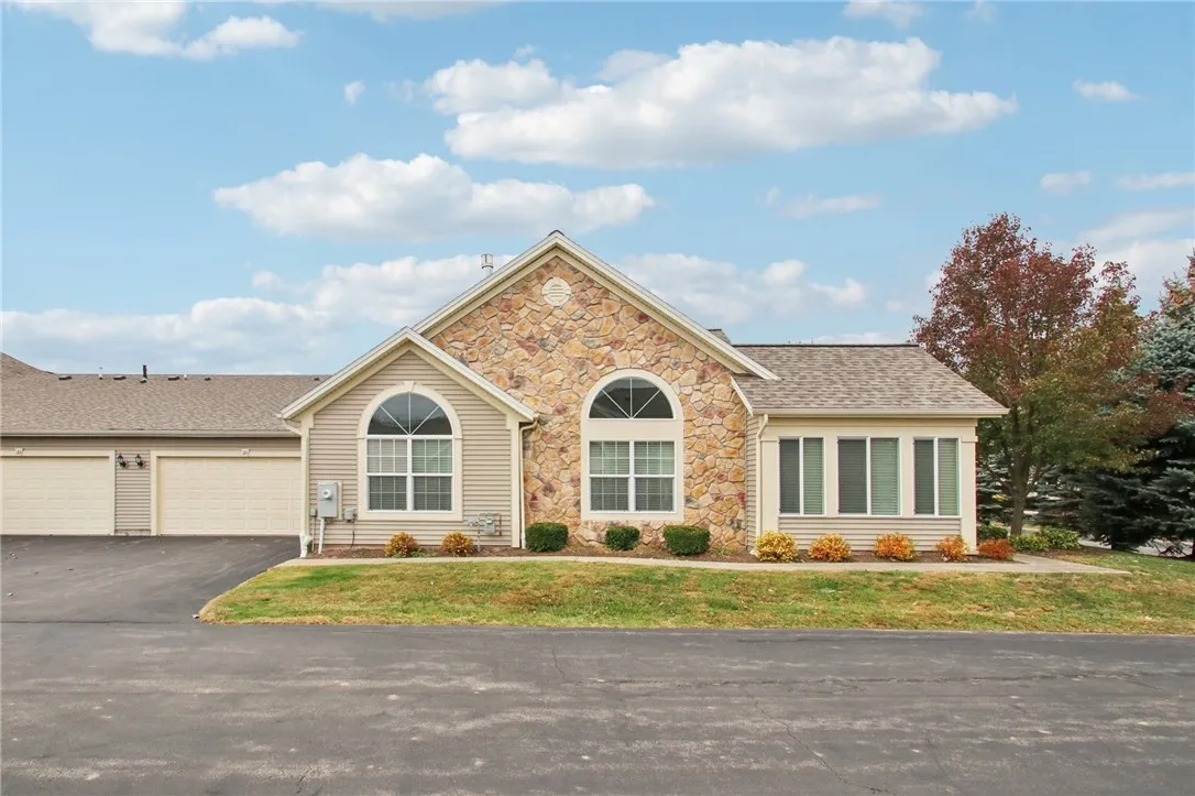 21 Maple Center Road, Greece, New York 14468, Greece, New York 14468, 3 Bedrooms Bedrooms, 7 Rooms Rooms,2 BathroomsBathrooms,Residential,For Sale,21 Maple Center Road, Greece, New York 14468,0,R1646848