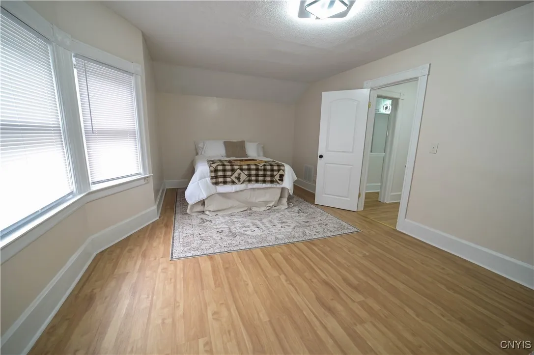 11 White Street, Kirkland, New York 13323, Kirkland, New York 13323, 3 Bedrooms Bedrooms, 9 Rooms Rooms,2 BathroomsBathrooms,Residential,For Sale,11 White Street, Kirkland, New York 13323,0,S1647667