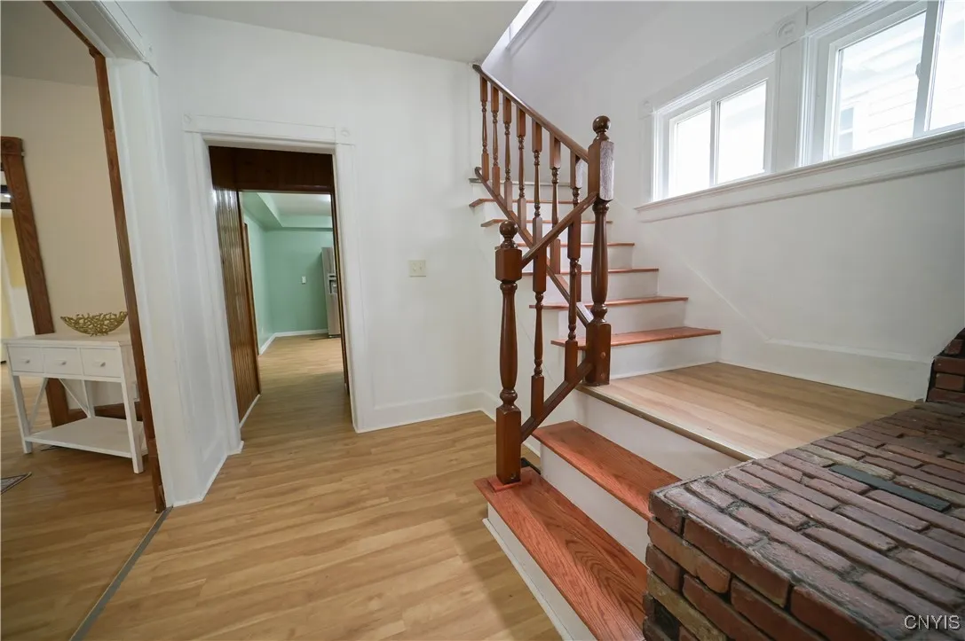 11 White Street, Kirkland, New York 13323, Kirkland, New York 13323, 3 Bedrooms Bedrooms, 9 Rooms Rooms,2 BathroomsBathrooms,Residential,For Sale,11 White Street, Kirkland, New York 13323,0,S1647667